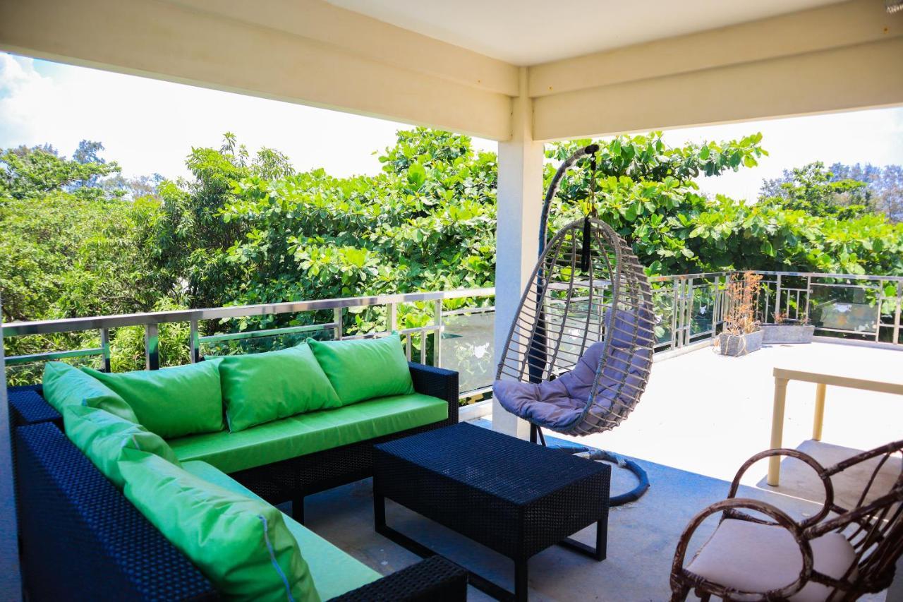 Youhan Beach Resort San Antonio  Exterior foto