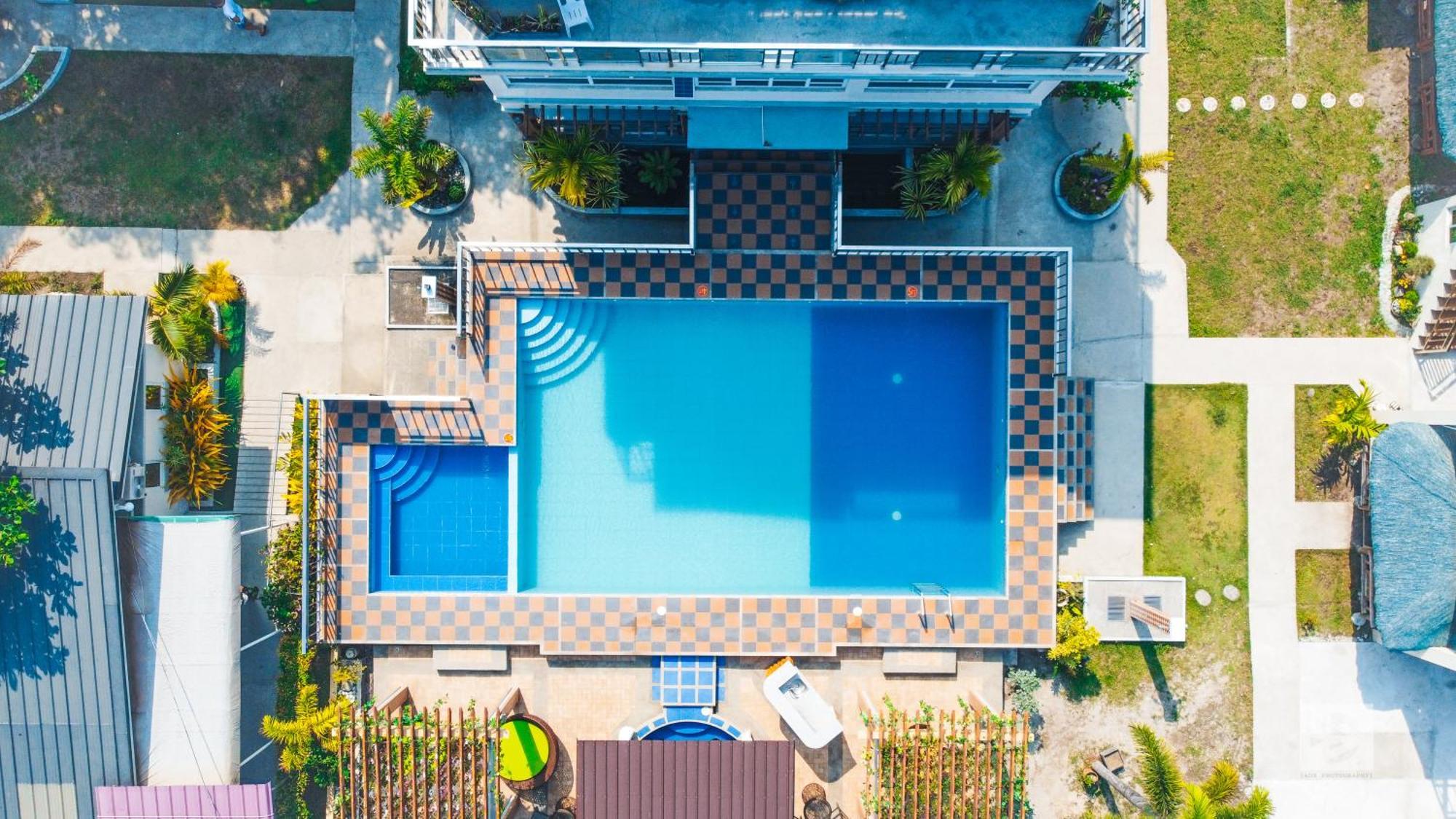 Youhan Beach Resort San Antonio  Exterior foto